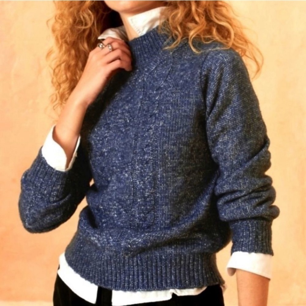 Banana Republic blue cozy cable knit mock neck long sleeve sweater Sz L NWOT